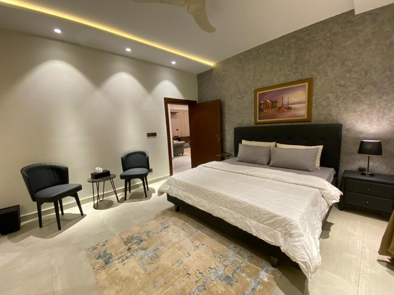 Firefly Retreat-Your Home Away From Home Rawalpindi Bagian luar foto