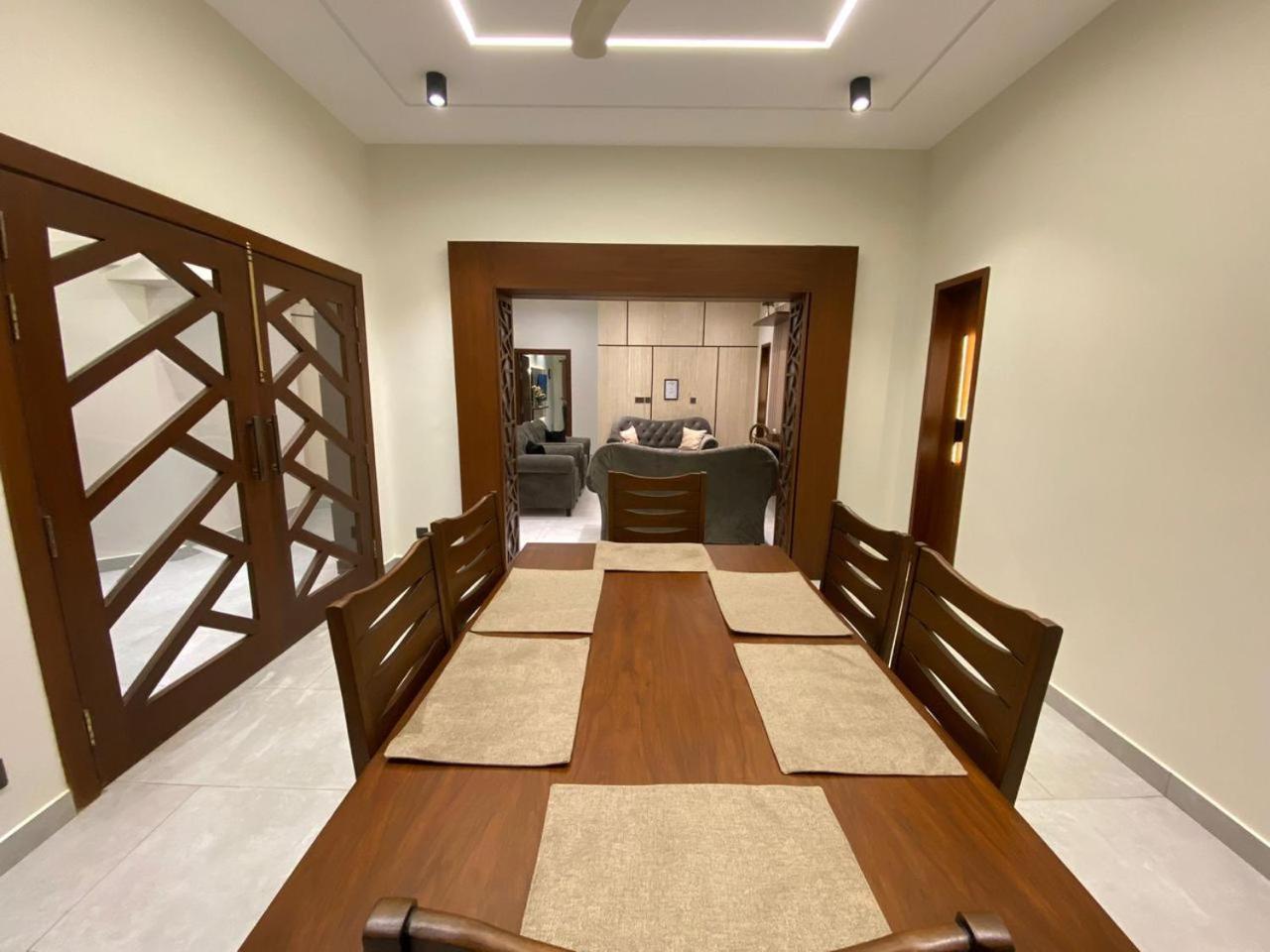 Firefly Retreat-Your Home Away From Home Rawalpindi Bagian luar foto