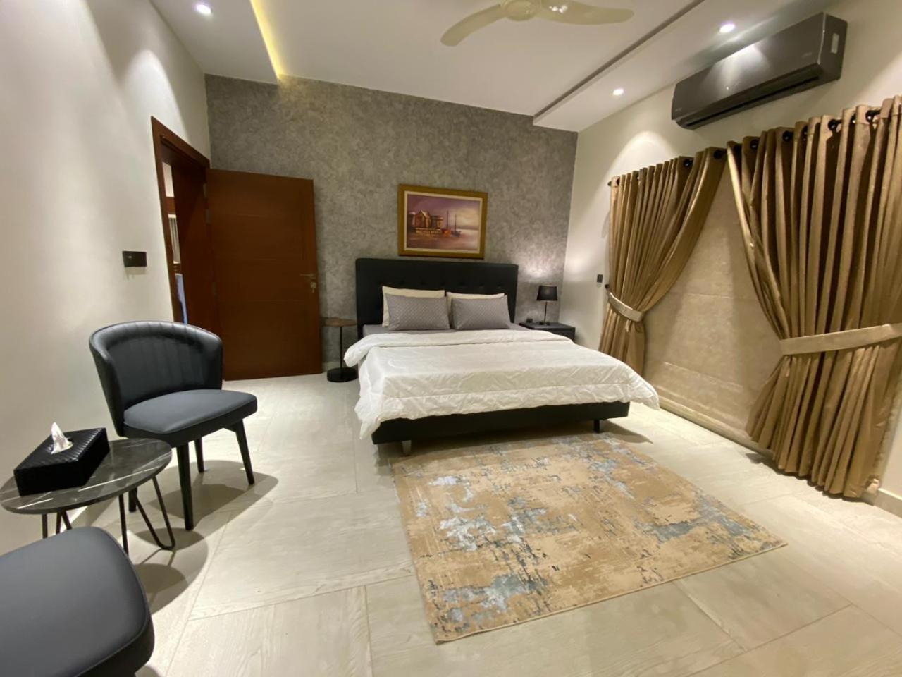 Firefly Retreat-Your Home Away From Home Rawalpindi Bagian luar foto